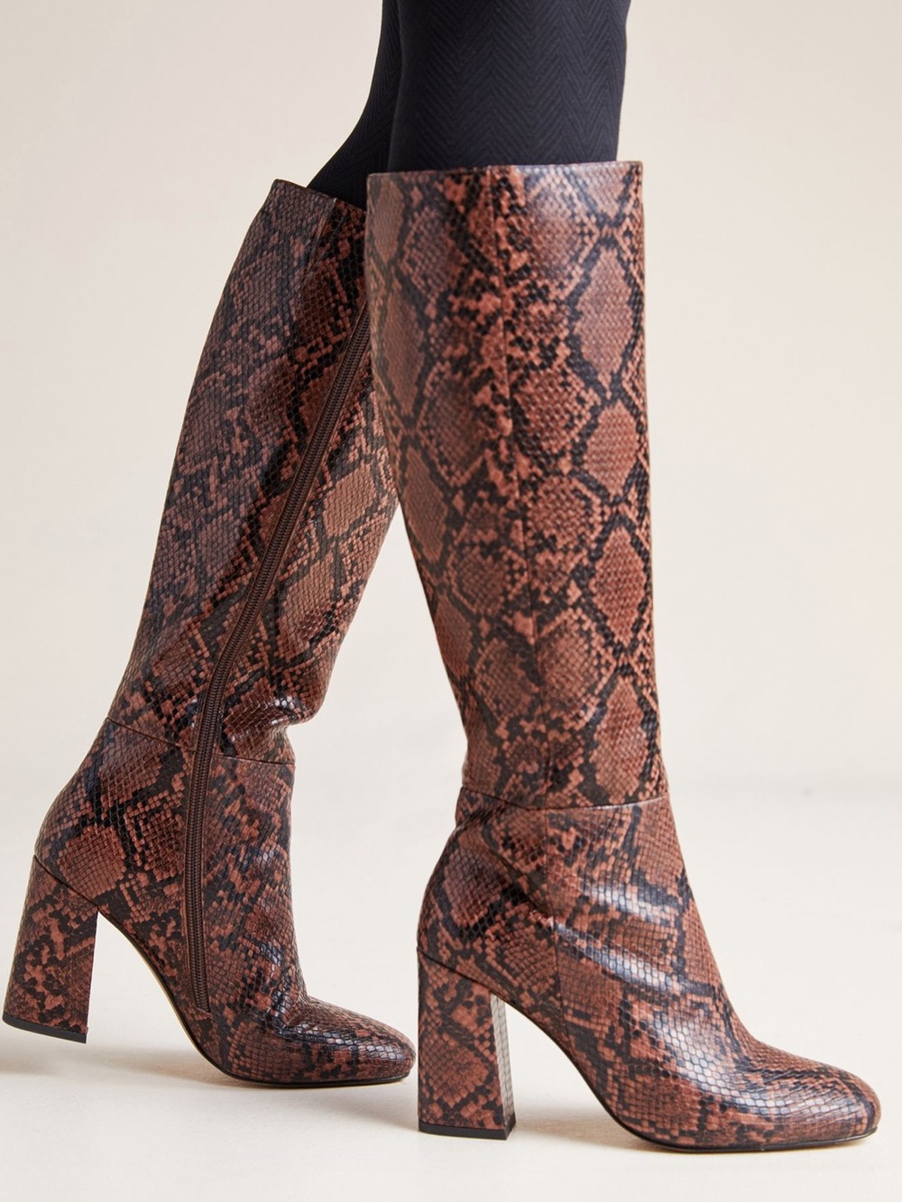 Matiko Alma Talk Boots from Anthropologie Size 39 Snake Print Snakeskin